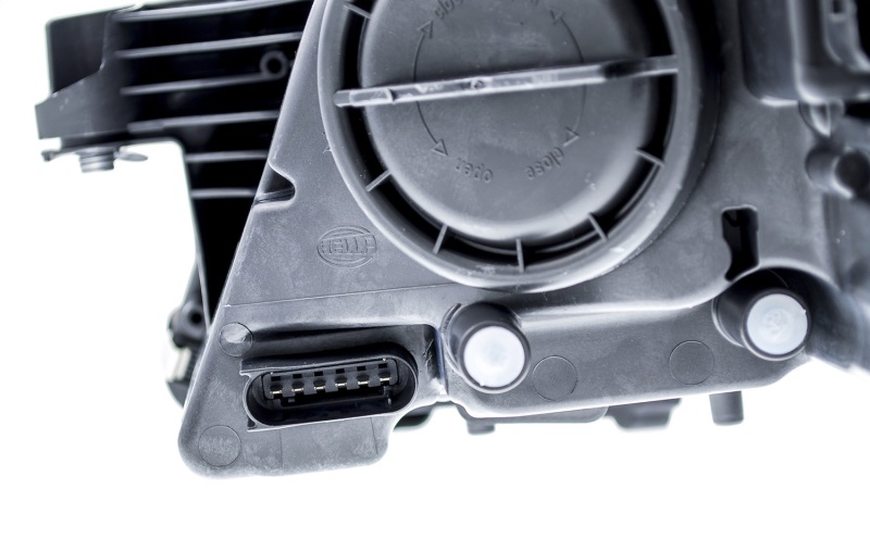 Mercedes-Benz CLS55 AMG Headlight Assembly - Hella - 2006