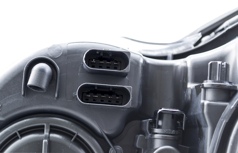 Mercedes-Benz CLK500 Headlight Assembly - Front - Hella - OE Replacement - `03-`06