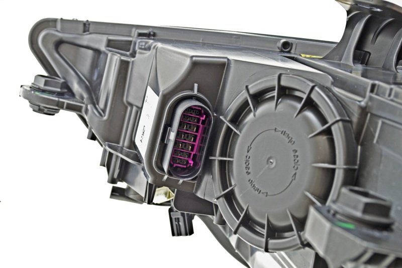 Audi A3 Quattro Xenon Lamp - Hella - BI-Xenon - `15-`16