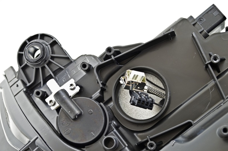 Audi S3 Xenon Lamp - Hella - BI-Xenon - `15-`16