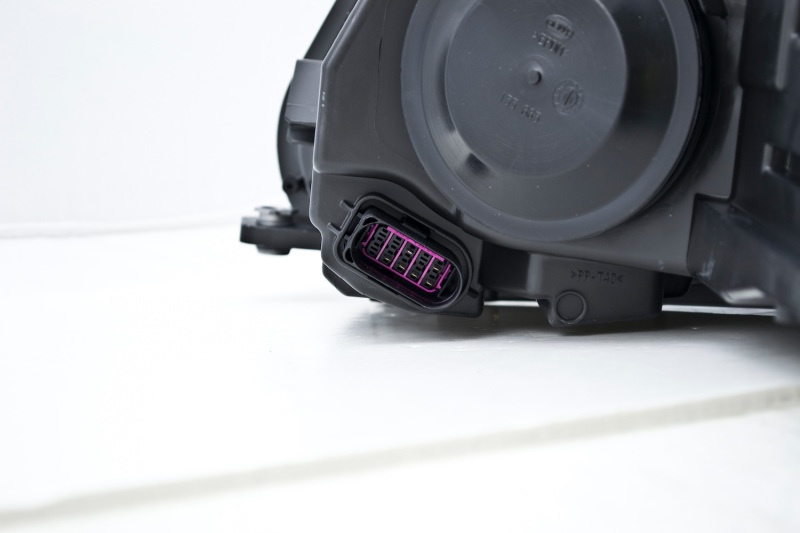 Volkswagen Tiguan Halogen Bulb - Front - Hella - OE Replacement - `12-`13