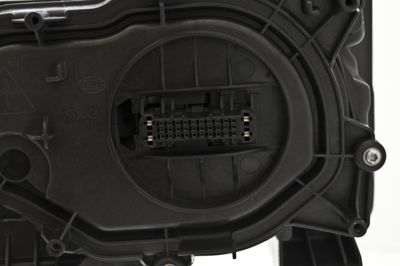 Audi S8 Headlight Assembly - Right - Hella - LED - `15-`16