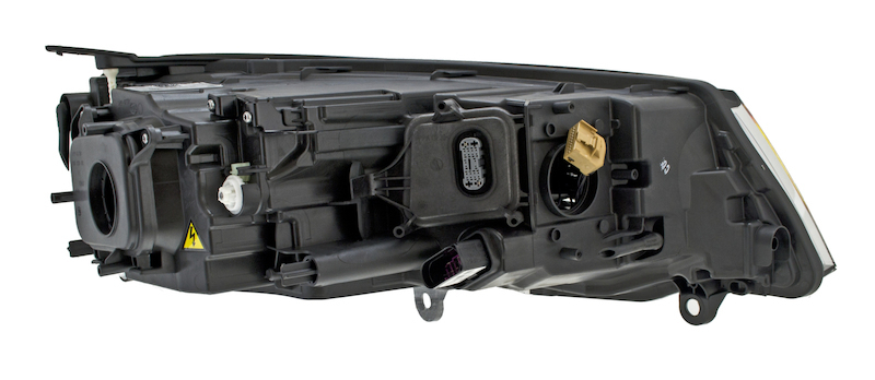 Volkswagen Touareg Headlight - Hella - Xenon - 2015