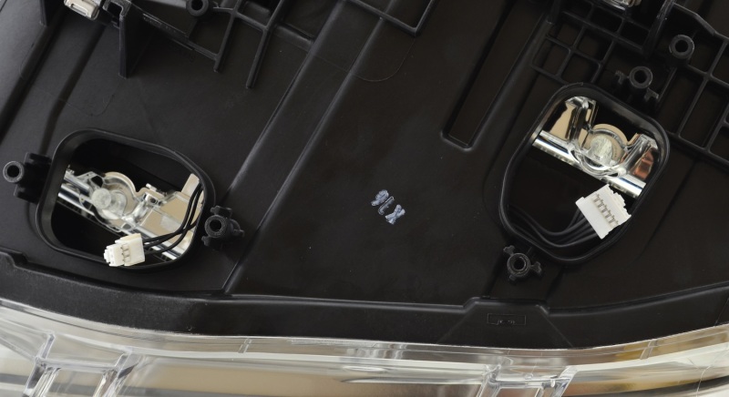 BMW 328d xDrive Headlight Assemblies - Right Hand - Hella - LED - `15-`16