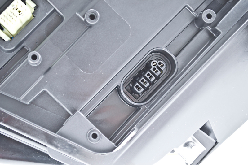 BMW 530i Headlight Assembly - Hella - Bi-Xenon - `04-`05