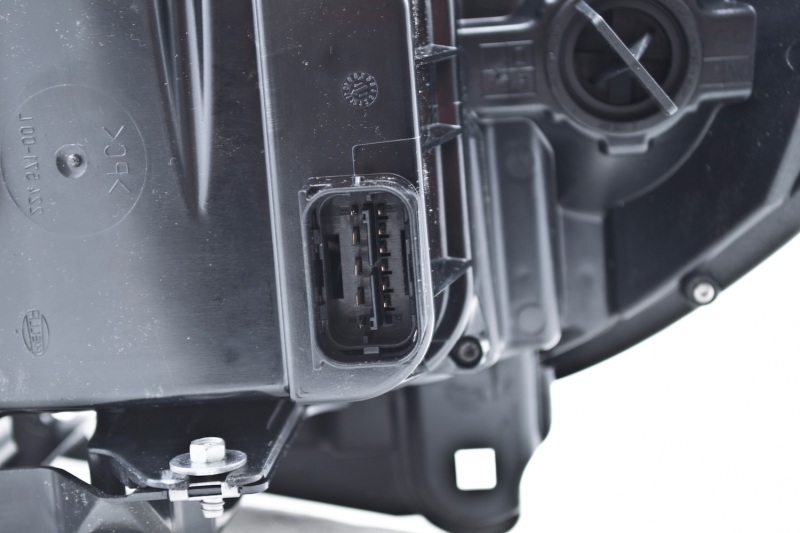 BMW X5 Headlight Assembly - Hella - Xenon - `03-`06