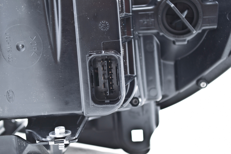 BMW X5 Headlight Assembly - Hella - Xenon - `03-`06