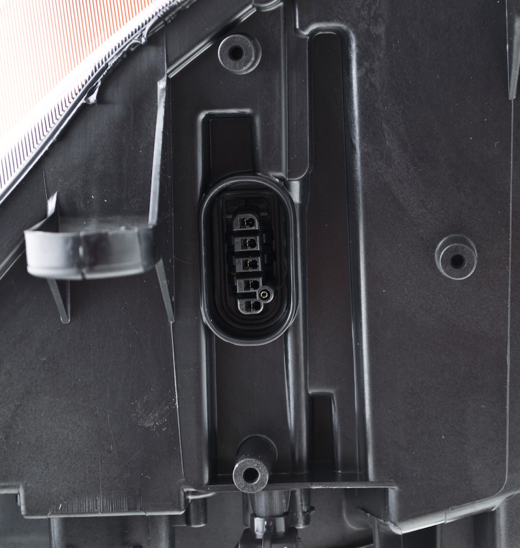 BMW Z4 Headlight Assembly - Hella - Bi-Xenon - `03-`09