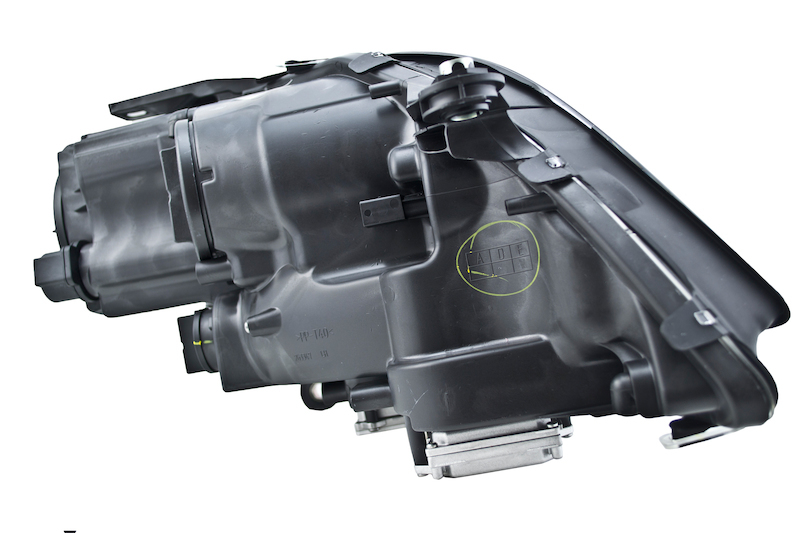 Mercedes-Benz ML350 Headlight Assembly - Hella - OE Replacement - `06-`07