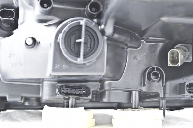 Mercedes-Benz ML320 Headlight Assembly - Hella - 2008