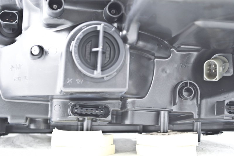 Mercedes-Benz ML320 Headlight Assembly - Hella - 2008