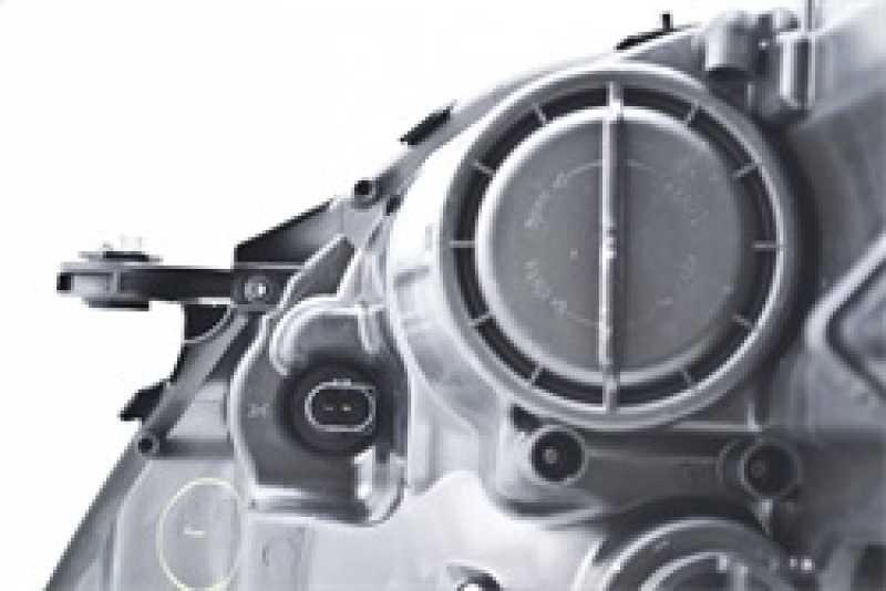 Mercedes-Benz ML320 Headlight Assembly - Hella - 2008