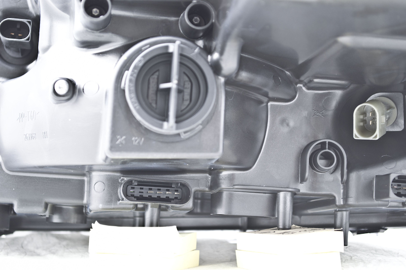 Mercedes-Benz ML320 Headlight Assembly - Hella - 2008