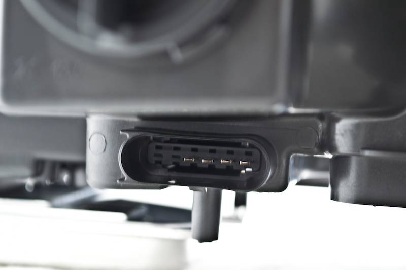 Mercedes-Benz ML350 Headlight Assembly - Hella - `06-`11