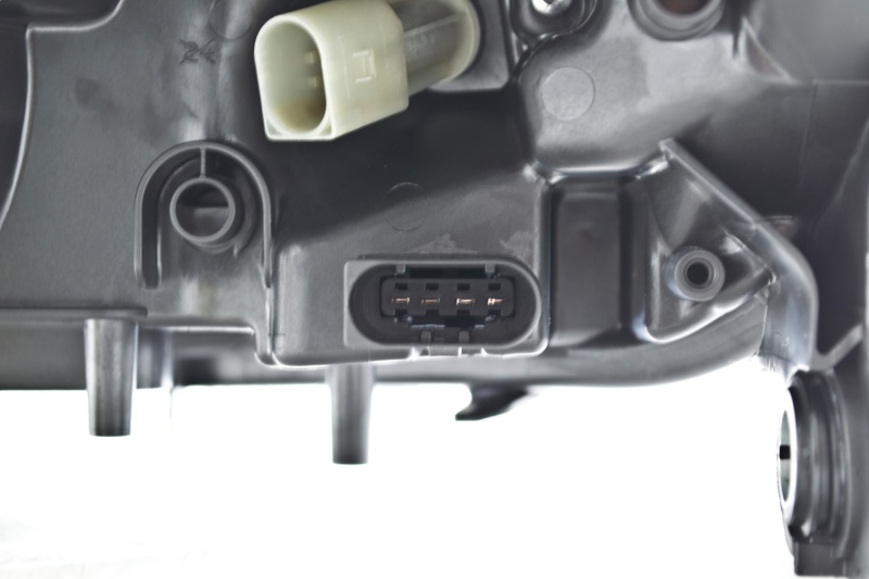 Mercedes-Benz ML63 AMG Headlight Assembly - Hella - `07-`11