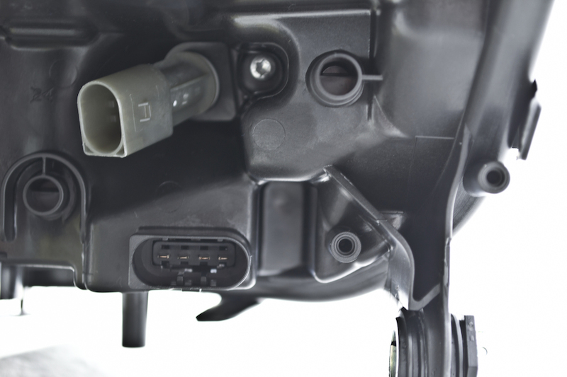 Mercedes-Benz ML500 Headlight Assembly - Hella - HLMP RH BI-XEN W BALLAST - 2008