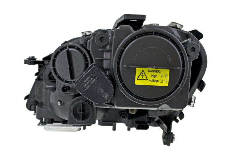 Mercedes-Benz ML320 Headlight Assembly - Front - Hella - Bi-Xenon - 2009