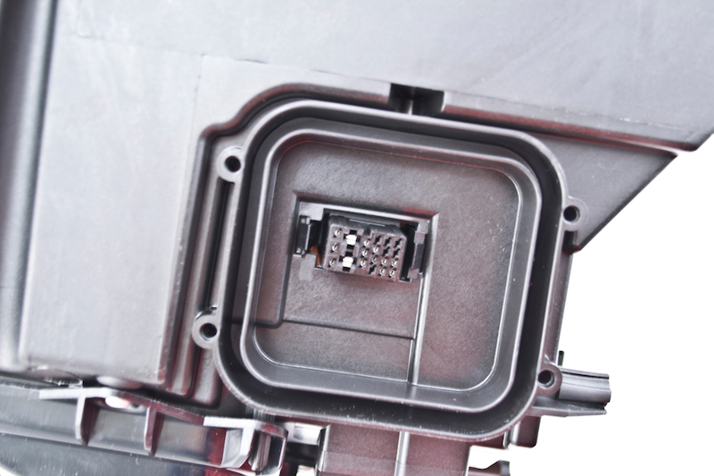 BMW 335d Headlight Assembly - Hella - Bi-Xenon - `09-`11