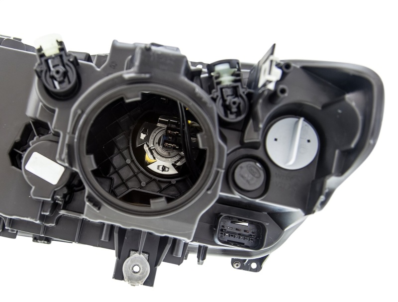 BMW 328i Headlight Assembly - Front - Hella - Halogen - `12-`14