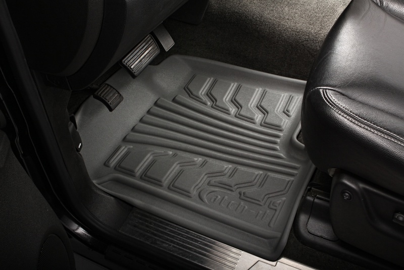 Chevrolet Tahoe Floor Mat - Front - LUND - Catch-It Vinyl - Grey - `00-`06