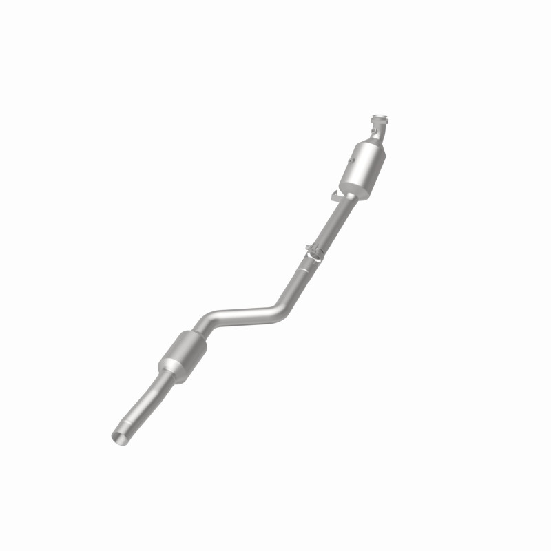 Mercedes-Benz C300 Catalytic Converter - Underbody - Magnaflow - OEM Grade Federal/EPA Compliant Direct-Fit - `10-`11