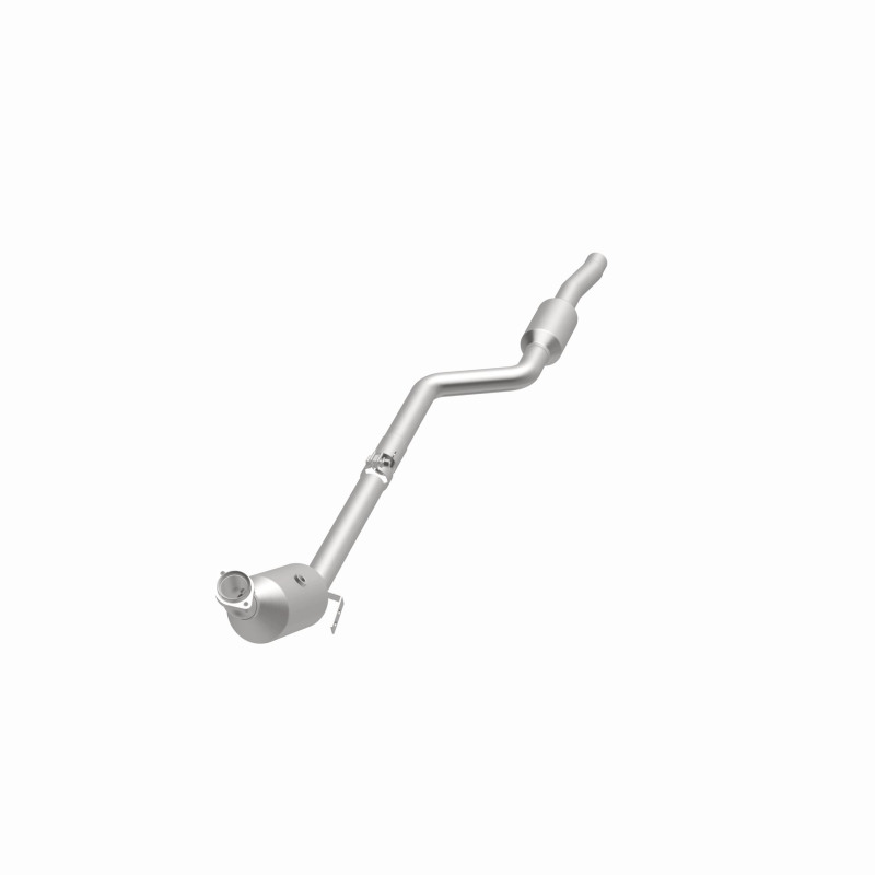 Mercedes-Benz C300 Catalytic Converter - Underbody - Magnaflow - OEM Grade Federal/EPA Compliant Direct-Fit - `10-`11