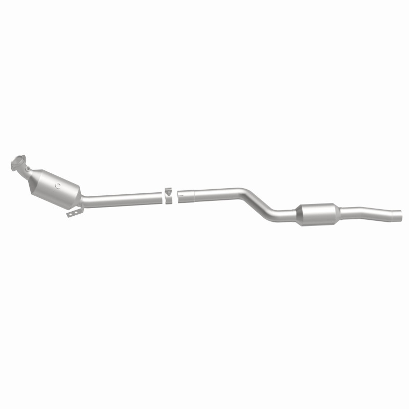 Mercedes-Benz E350 Catalytic Converter - Underbody - Magnaflow - OEM Grade Federal/EPA Compliant Direct-Fit - `10-`11