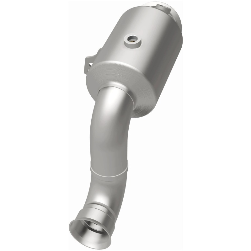 Mercedes-Benz GLC300 Catalytic Converter - Magnaflow - OEM Grade Direct-Fit - `16-`21