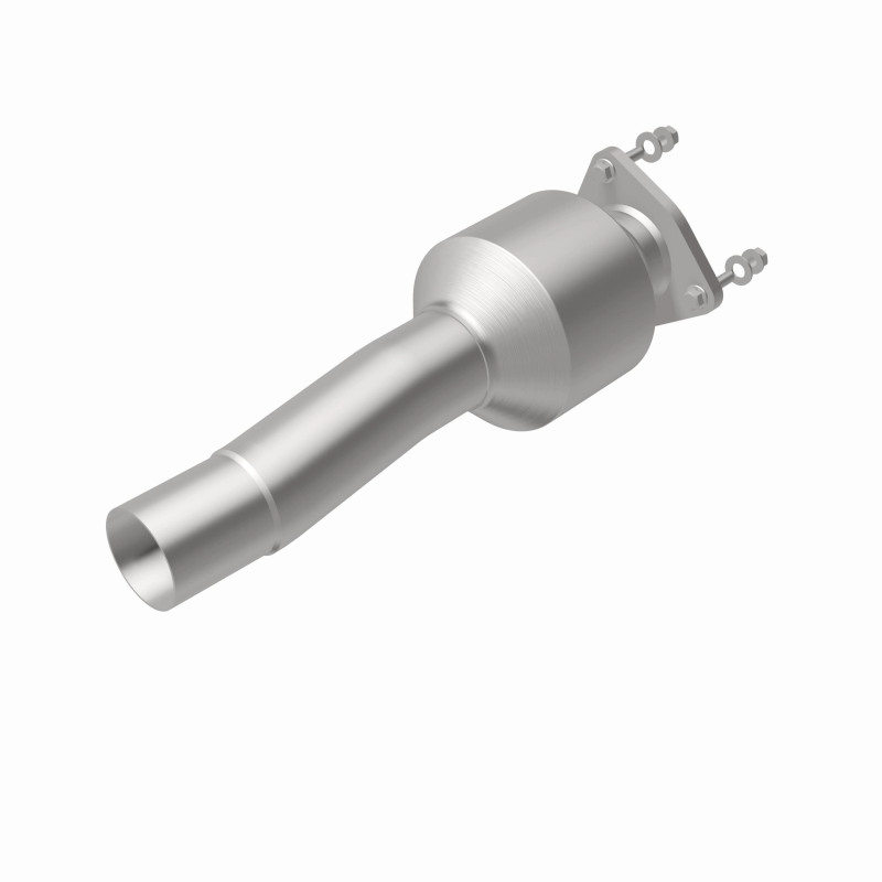 Land Rover LR2 Catalytic Converter - Underbody - Magnaflow - OEM Grade Direct-Fit, Federal/EPA Compliant (Underbody) - `13-`15