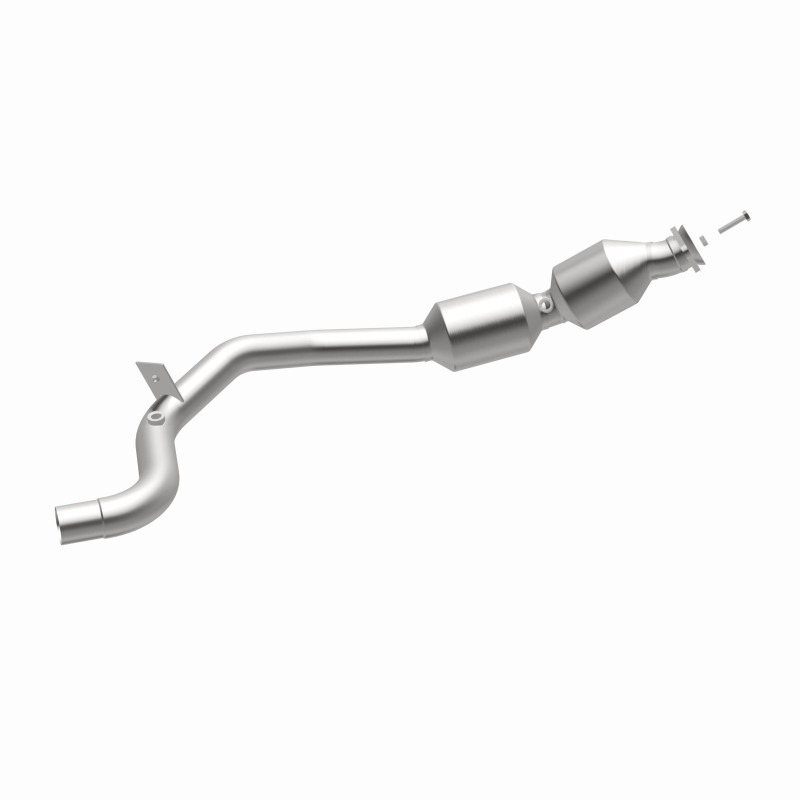 Land Rover Range Rover Sport Catalytic Converter - Underbody - Magnaflow - OEM Grade Direct-Fit, Federal/EPA Compliant, Stainless Steel - `14-`19