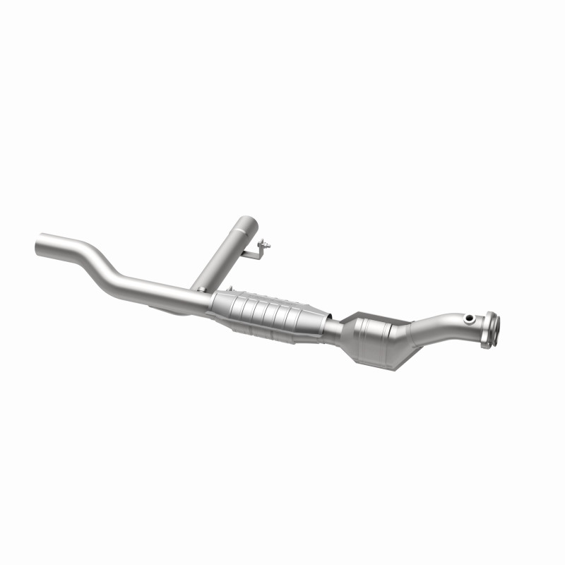 Ford Expedition Catalytic Converter - Magnaflow - Direct-Fit - `99-`00