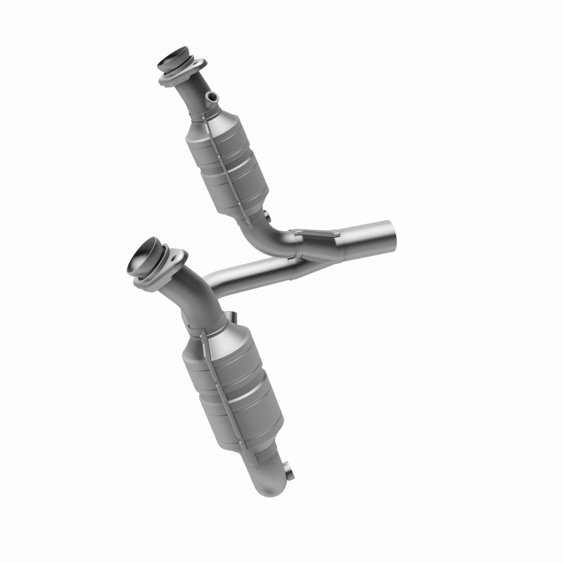 Dodge Durango Catalytic Converter - Magnaflow - Direct Fit - 2004