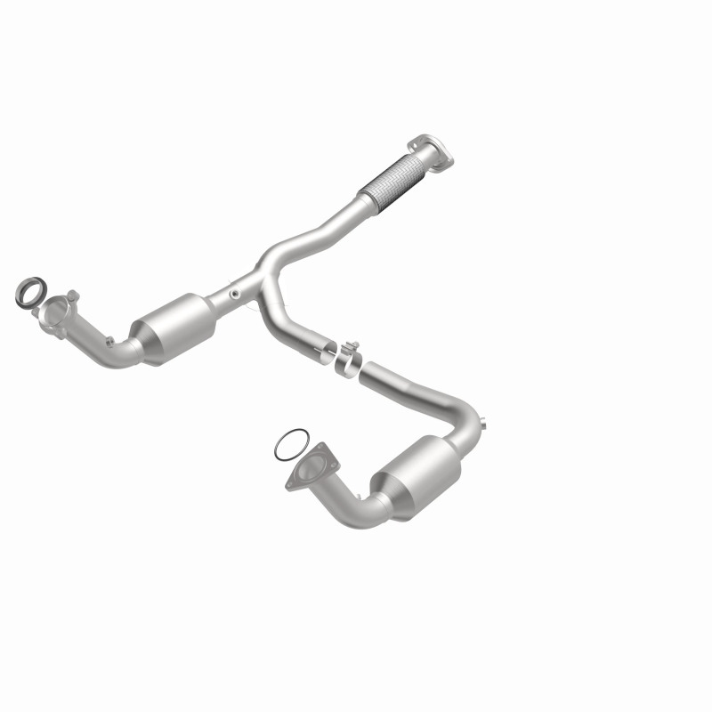 Buick Rainier Catalytic Converter - Magnaflow - California Grade CARB Compliant, Direct-Fit - 2004