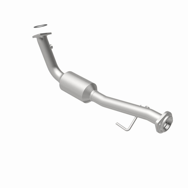 GMC Yukon Catalytic Converter - Magnaflow - California Grade CARB Compliant Direct-Fit - `02-`03