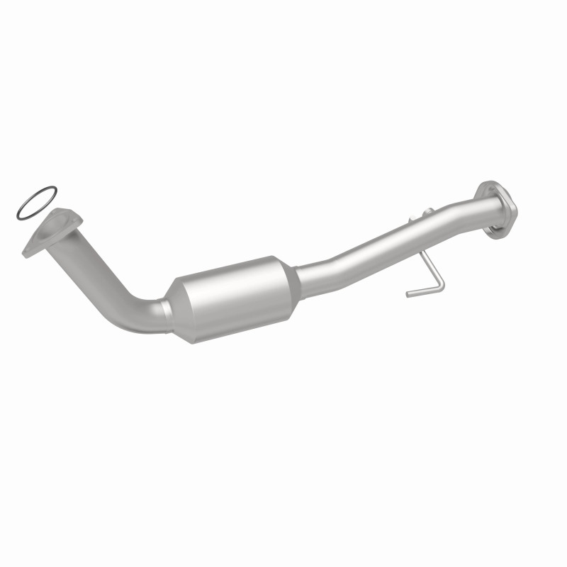 GMC Yukon Catalytic Converter - Magnaflow - California Grade CARB Compliant Direct-Fit - `02-`03