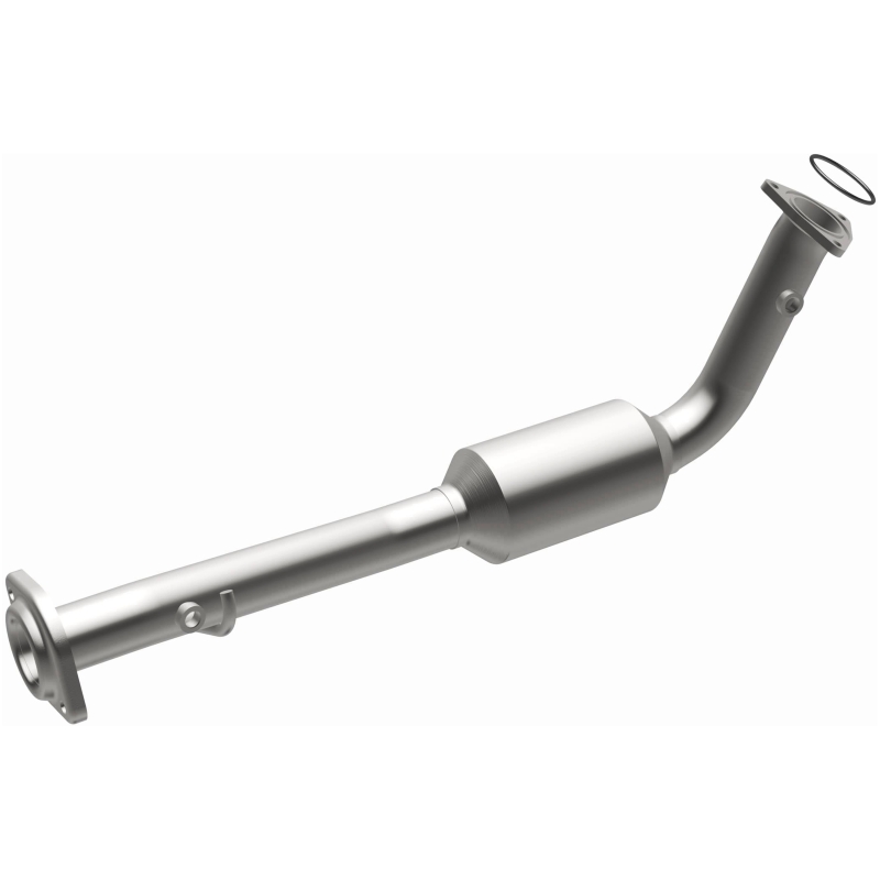 GMC Yukon Catalytic Converter - Magnaflow - California Grade CARB Compliant Direct-Fit - `02-`03