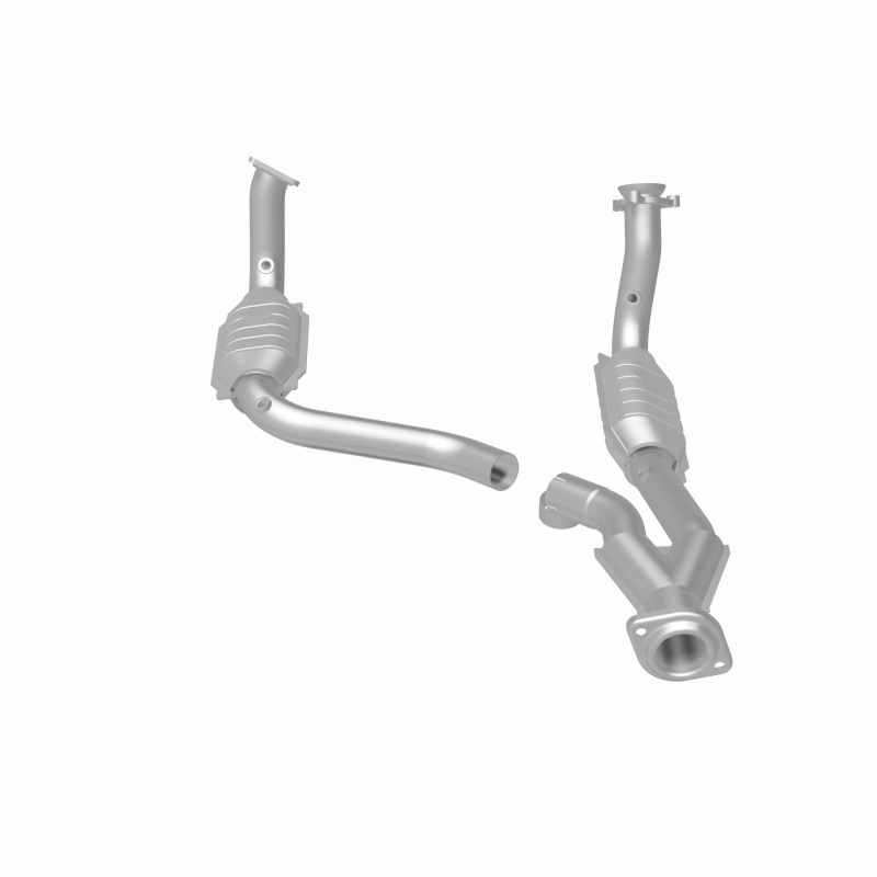 Chevrolet SSR Catalytic Converter - Magnaflow - California Grade CARB Compliant Direct-Fit - 2003