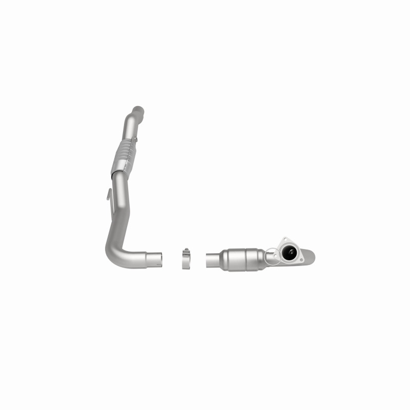 GMC Yukon XL 2500 Catalytic Converter - Magnaflow - California Grade CARB Compliant Direct-Fit - `01-`03