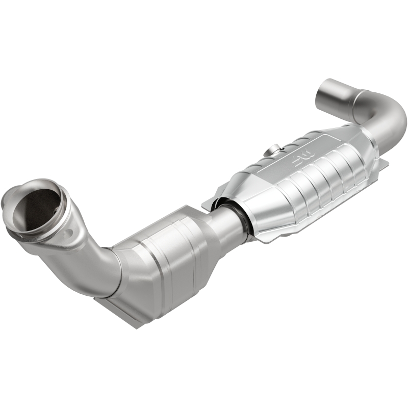 Ford Expedition Catalytic Converter - Magnaflow - California Grade CARB Compliant Direct-Fit - `99-`00
