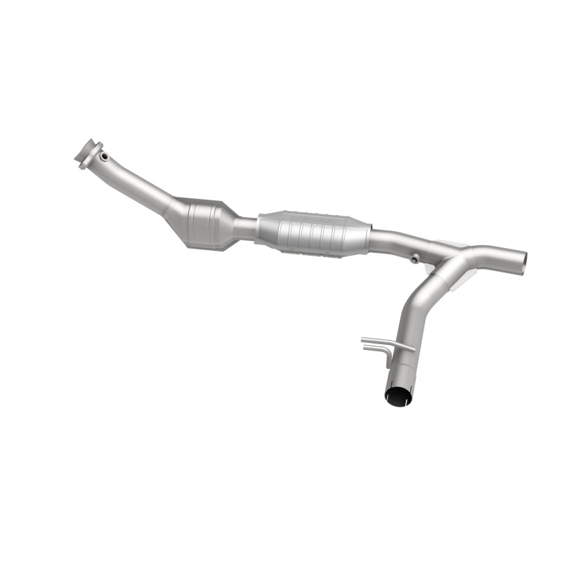 Ford Expedition Catalytic Converter - Magnaflow - Direct-Fit, California Grade CARB Compliant - `97-`01