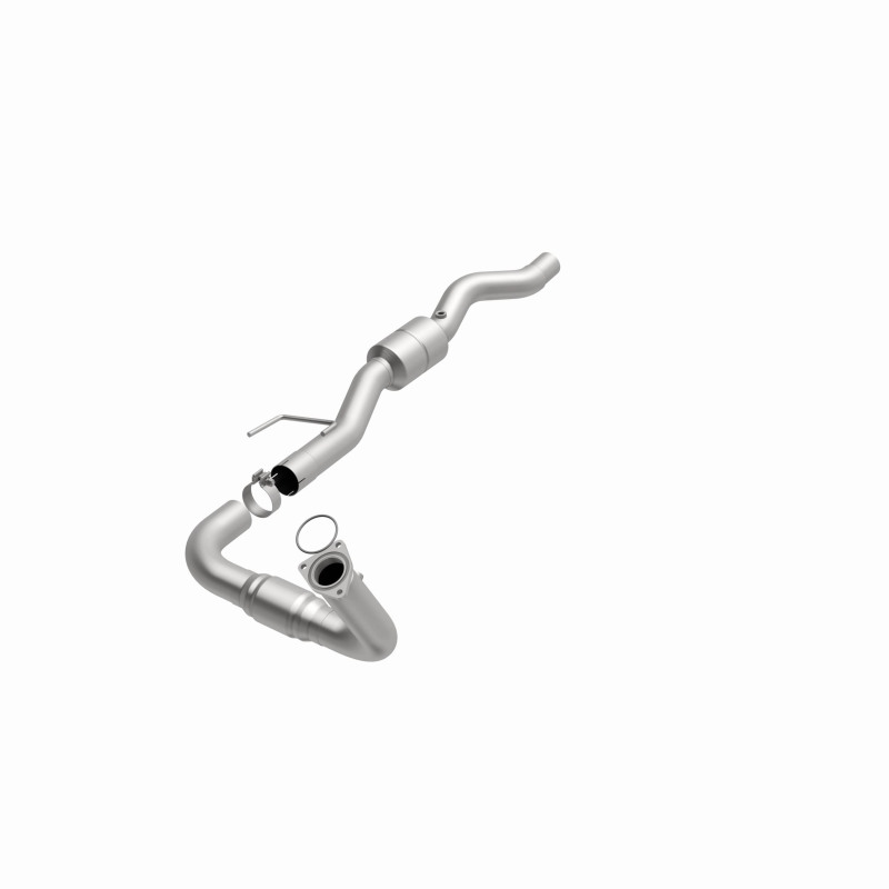 Chevrolet Suburban 2500 Catalytic Converter - Driver Side - Magnaflow - California Grade CARB Compliant Direct-Fit - `04-`05