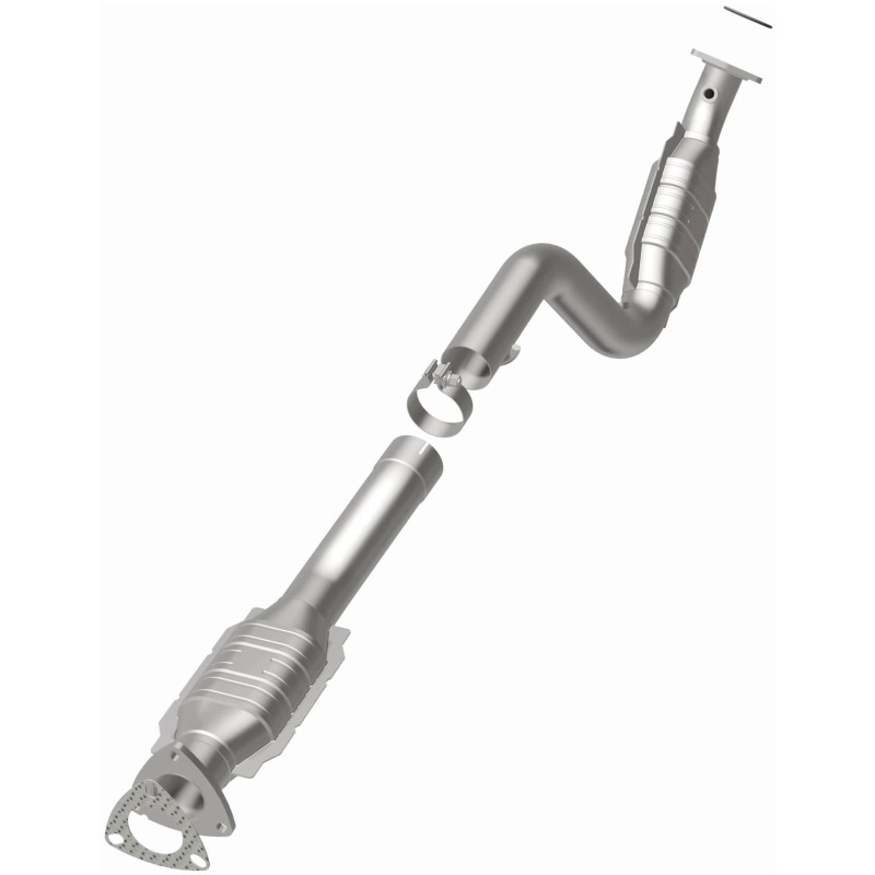 GMC Savana 2500 Catalytic Converter - Passenger Side - Magnaflow - California Grade CARB Compliant Direct-Fit - `03-`05