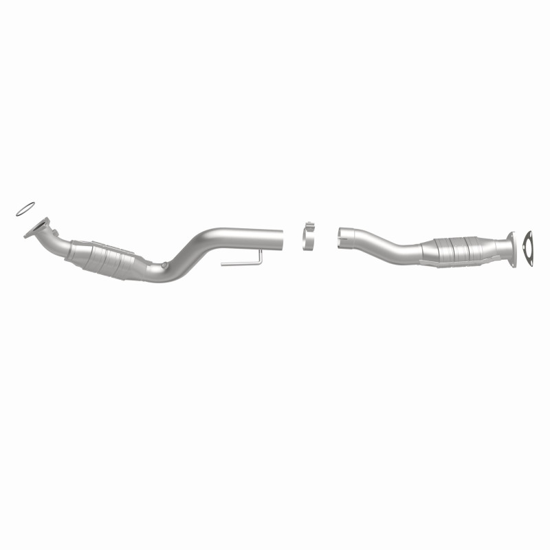 GMC Savana 2500 Catalytic Converter - Passenger Side - Magnaflow - California Grade CARB Compliant Direct-Fit - `03-`05