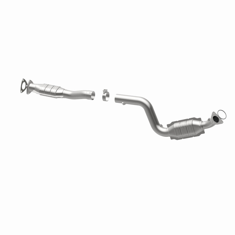 GMC Savana 2500 Catalytic Converter - Passenger Side - Magnaflow - California Grade CARB Compliant Direct-Fit - `03-`05