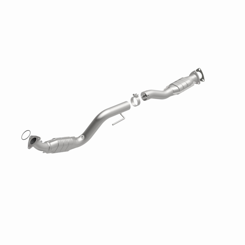 GMC Savana 3500 Catalytic Converter - Passenger Side - Magnaflow - California Grade CARB Compliant Direct-Fit - `03-`05
