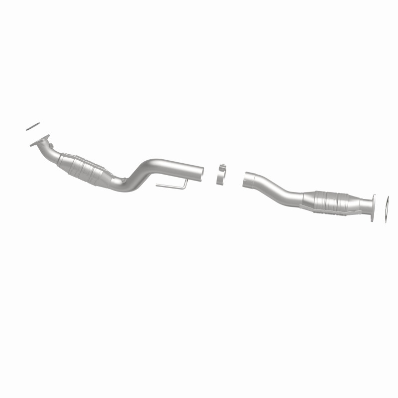 GMC Savana 3500 Catalytic Converter - Passenger Side - Magnaflow - California Grade CARB Compliant Direct-Fit - `03-`05
