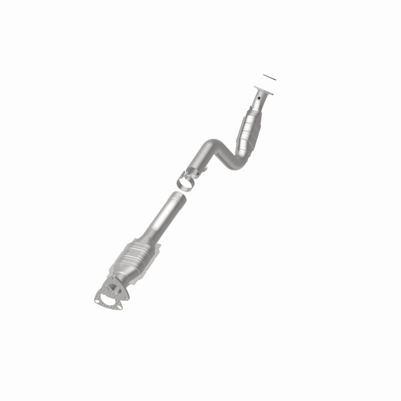 GMC Savana 3500 Catalytic Converter - Passenger Side - Magnaflow - California Grade CARB Compliant Direct-Fit - `03-`05