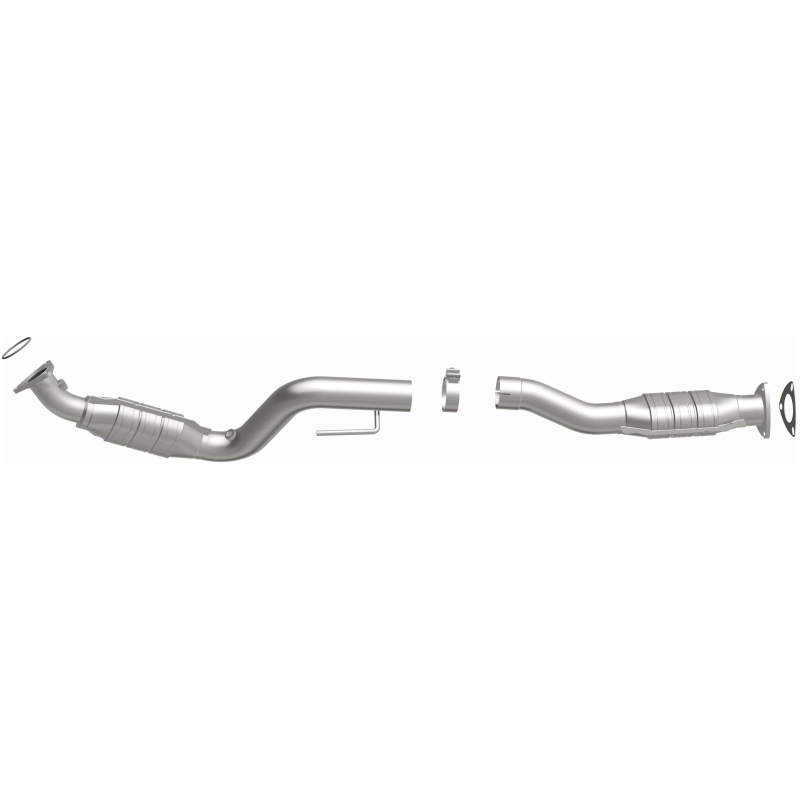 GMC Savana 3500 Catalytic Converter - Passenger Side - Magnaflow - California Grade CARB Compliant Direct-Fit - `03-`05