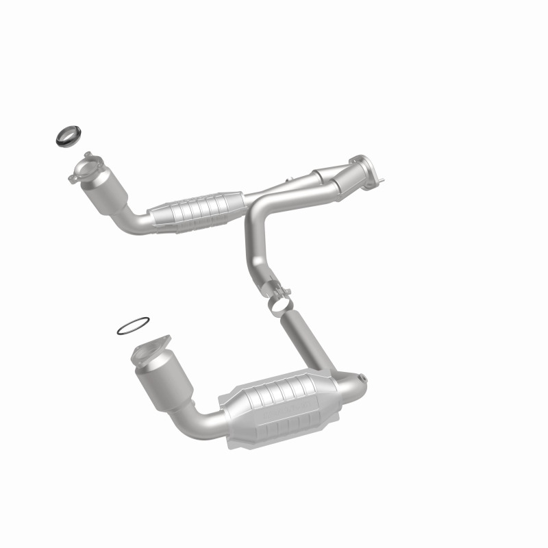 Chevrolet Silverado 1500 Catalytic Converter - Magnaflow - California Grade CARB Compliant Direct-Fit - 2002