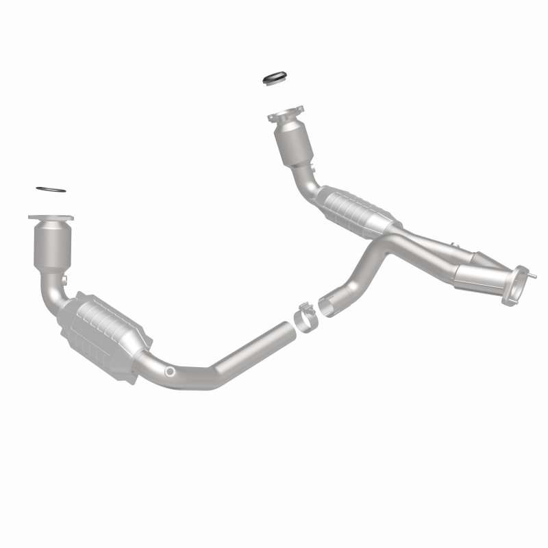 Chevrolet Silverado 1500 Catalytic Converter - Magnaflow - California Grade CARB Compliant Direct-Fit - 2002